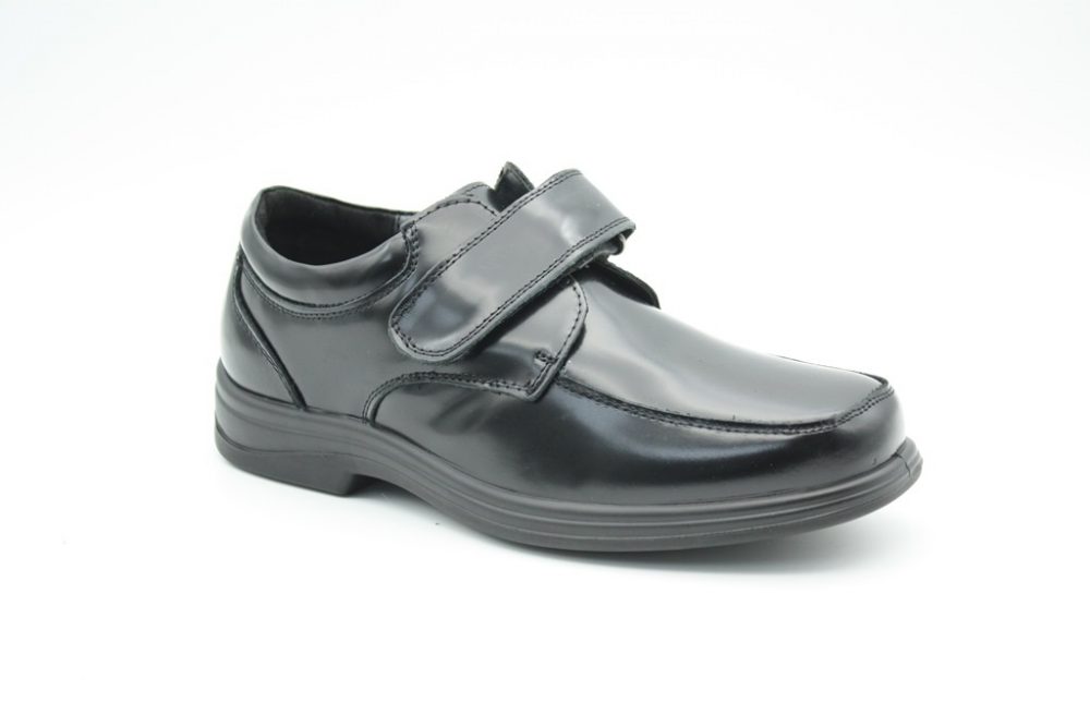נעלי נוער שבתיות מעור בצבע שחור מבריק  דגם 1116